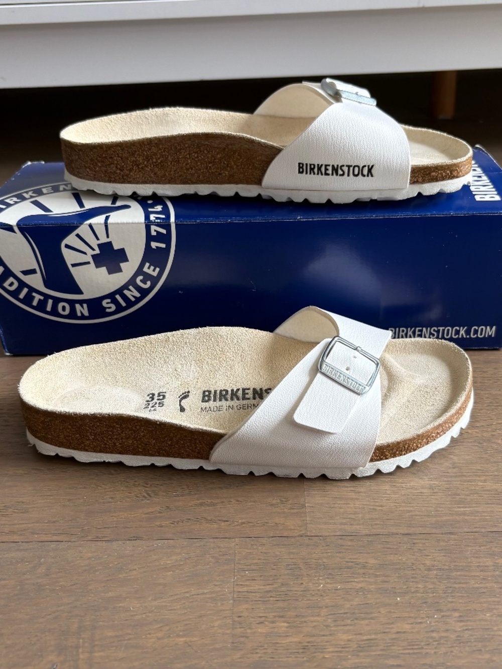 Birkenstock Madrid White Slide Size EU 35 - Picture 3 of 16